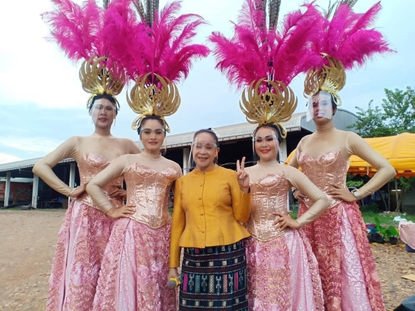 แป้ง ณัฐธิดา เปิดใจ เสียงอิสานจะไปต่อ หรือ พอแค่นี้?! แป้ง ณัฐธิดา เปิดใจ เสียงอิสานจะไปต่อ หรือ พอแค่นี้?!