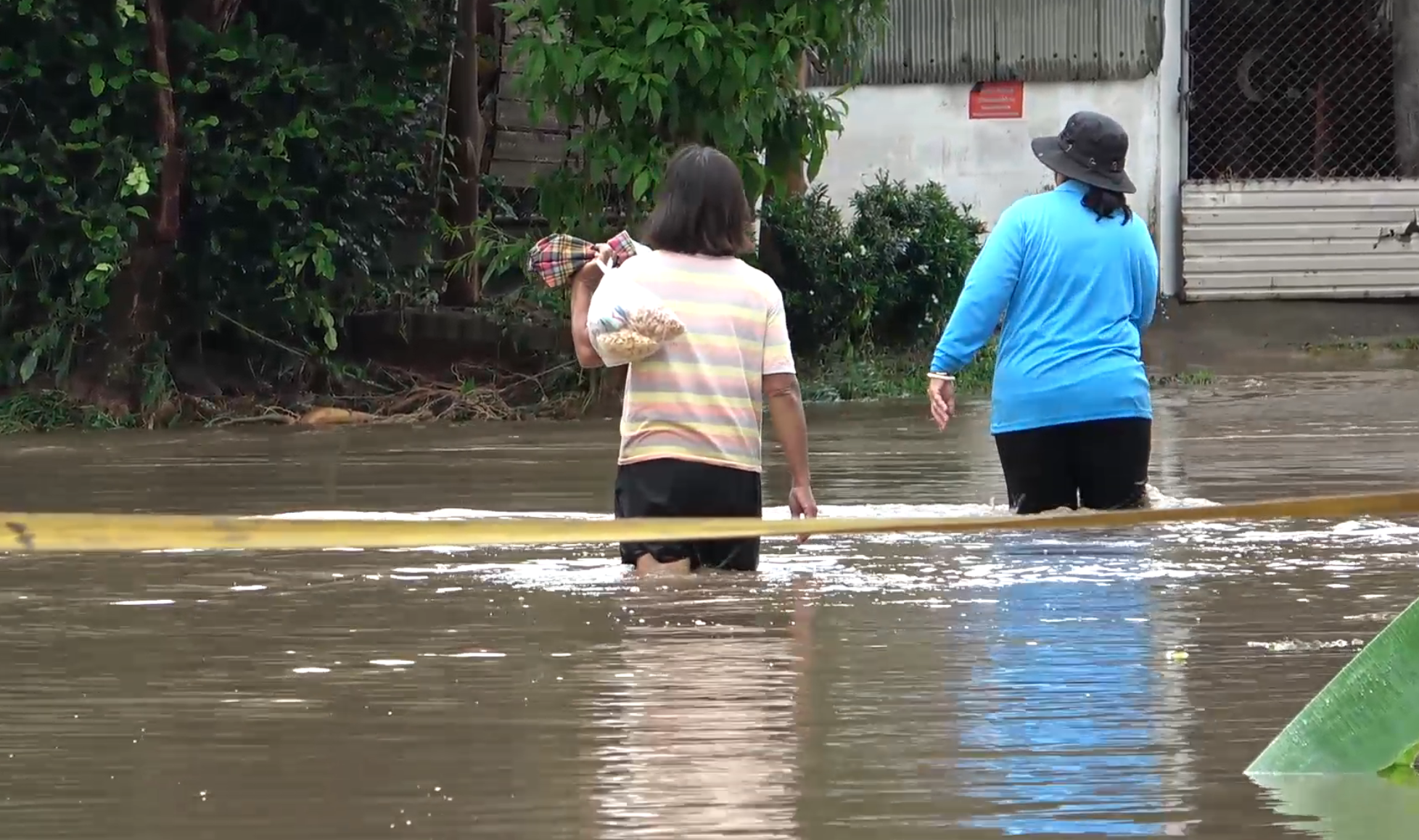 “สรุปสถานการณ์น้ำทั่วไทย” เช็กรายชื่อจว.เฝ้าระวัง “น้ำท่วม-ดินถล่ม” 9-15 ต.ค.นี้ 