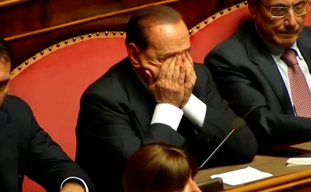 'แบร์ลุสโคนี' อดีตนายกฯอิตาลี เข้าไอซียูหลังป่วยมะเร็งเม็ดเลือดขาว 'แบร์ลุสโคนี' อดีตนายกฯอิตาลี เข้าไอซียูหลังป่วยมะเร็งเม็ดเลือดขาว