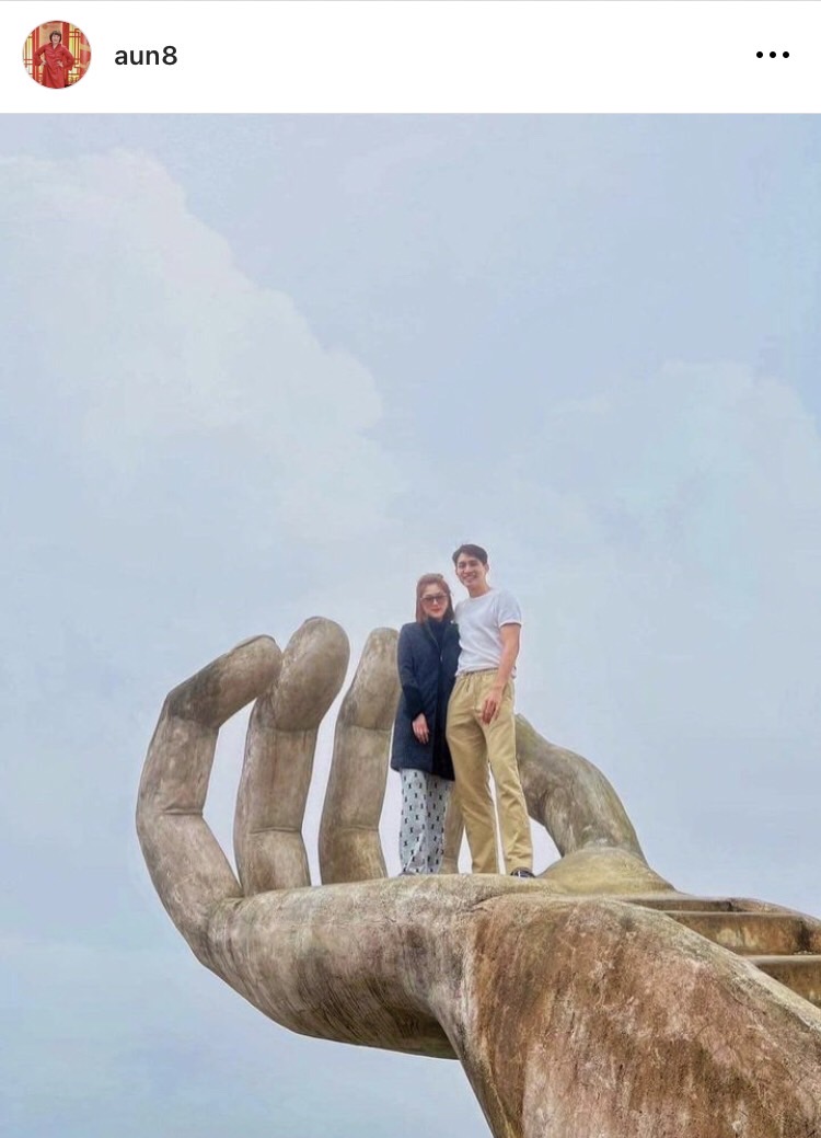 ลุ้นข่าวดี!  อ้วน รีเทิร์น โพสต์ภาพ หมอก้อง คุกเข่ากุมมือแฟนสาว 