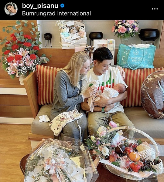 บอย พิษณุ ภรรยาคลอดลูกสาวแล้ว ตั้งชื่อ เฟรยา บอย พิษณุ ภรรยาคลอดลูกสาวแล้ว ตั้งชื่อ เฟรยา