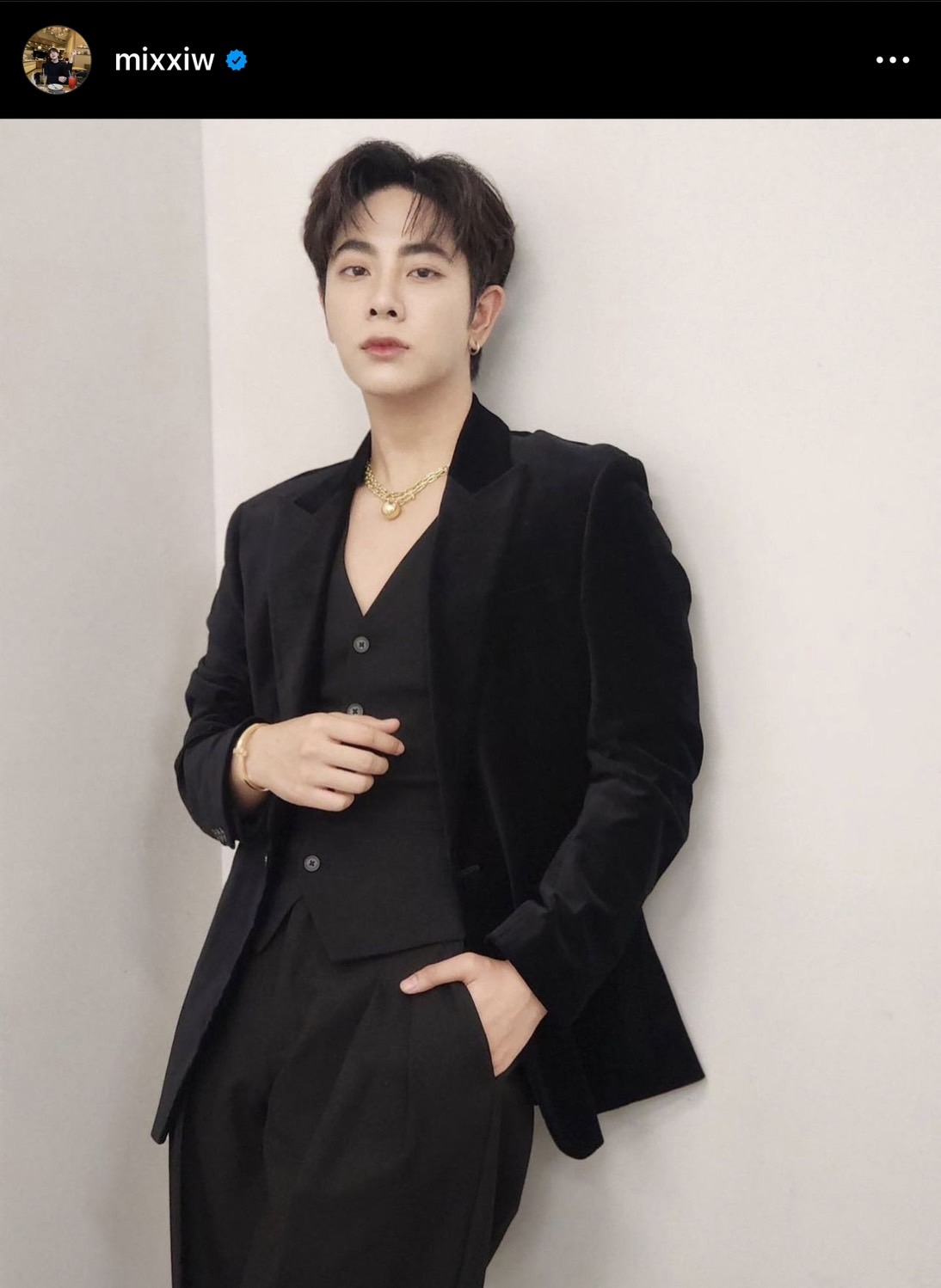 เอ๊ะนี่มันงูอะไร!? มาร์ค ภาคิน เจองูเลื้อยเข้าบ้าน จนต้องขอคำปรึกษาจากว่าที่สัตวแพทย์ชื่อดัง เอ๊ะนี่มันงูอะไร!? มาร์ค ภาคิน เจองูเลื้อยเข้าบ้าน จนต้องขอคำปรึกษาจากว่าที่สัตวแพทย์ชื่อดัง