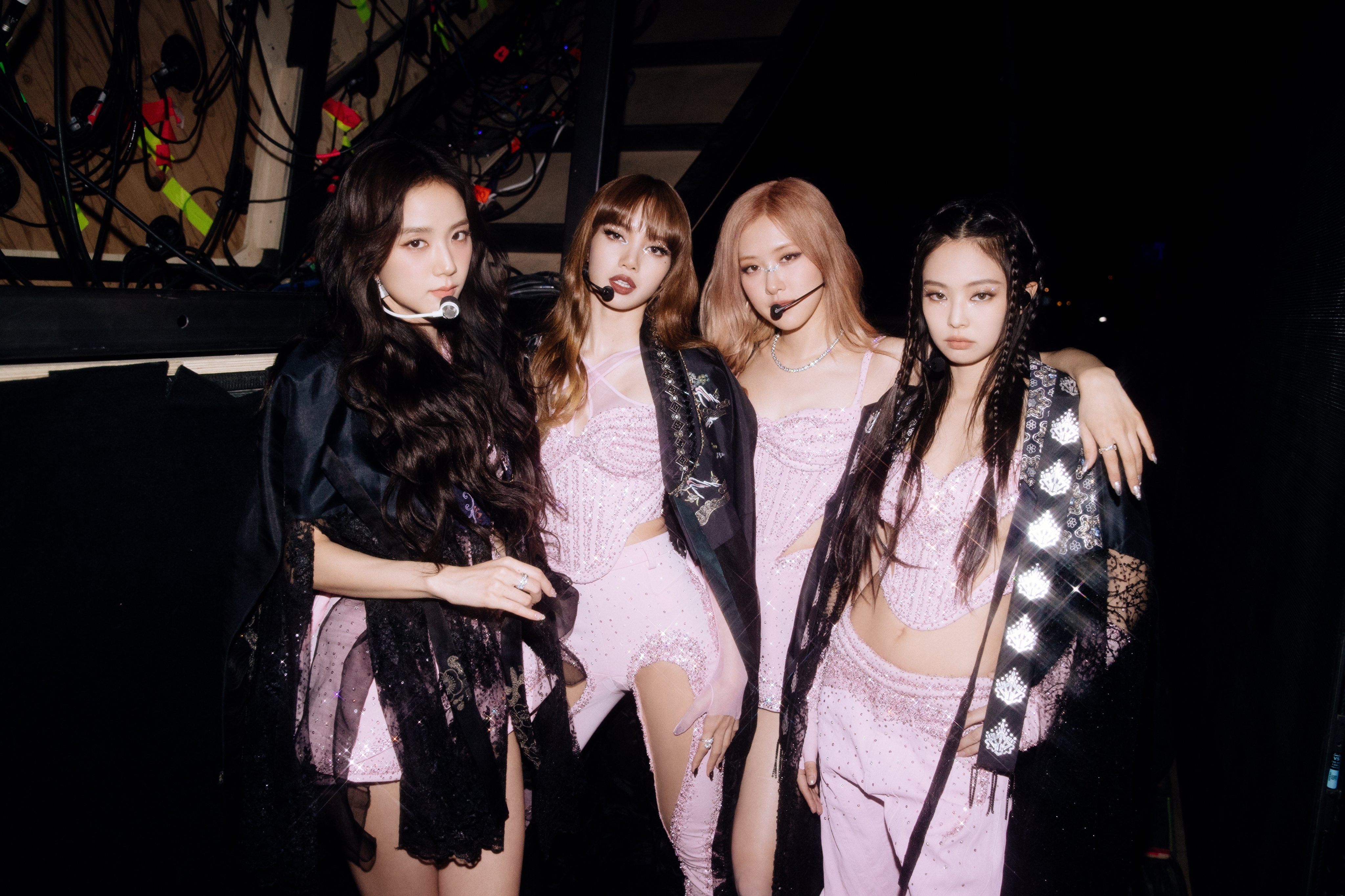 สื่อรายงาน โรเซ่ BLACKPINK ต่อสัญญา YG แล้ว เจนนี่-จีซู-ลิซ่า หารือในวินาทีสุดท้าย
