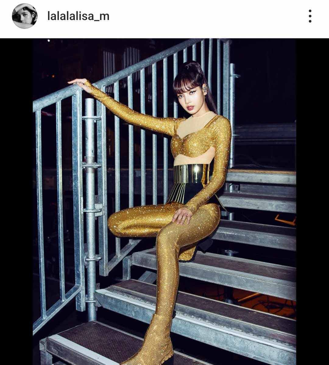 “ลิซ่า” BLACKPINK ครองเทรนด์ทั่วโลก แฟนๆ ชื่นชมแสดงโชว์คอนเสิร์ตการกุศลที่ฝรั่งเศส “ลิซ่า” BLACKPINK ครองเทรนด์ทั่วโลก แฟนๆ ชื่นชมแสดงโชว์คอนเสิร์ตการกุศลที่ฝรั่งเศส