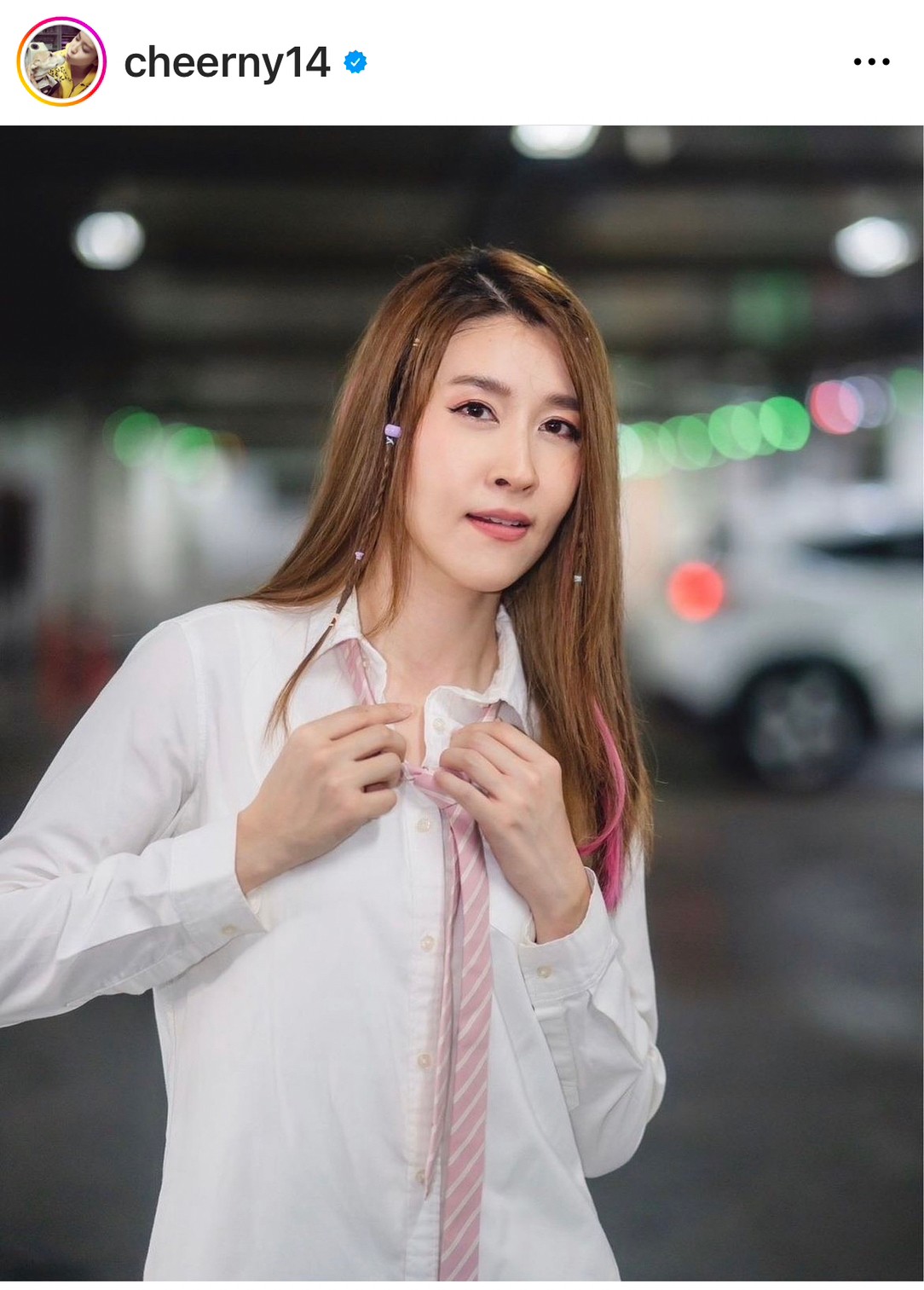 เชียร์ ฑิฆัมพร ขอกำลังใจก่อนผ่าตัดเข่า พร้อมเคลียร์ดราม่าไม่ใช่ดาราสาวใกล้คลอด