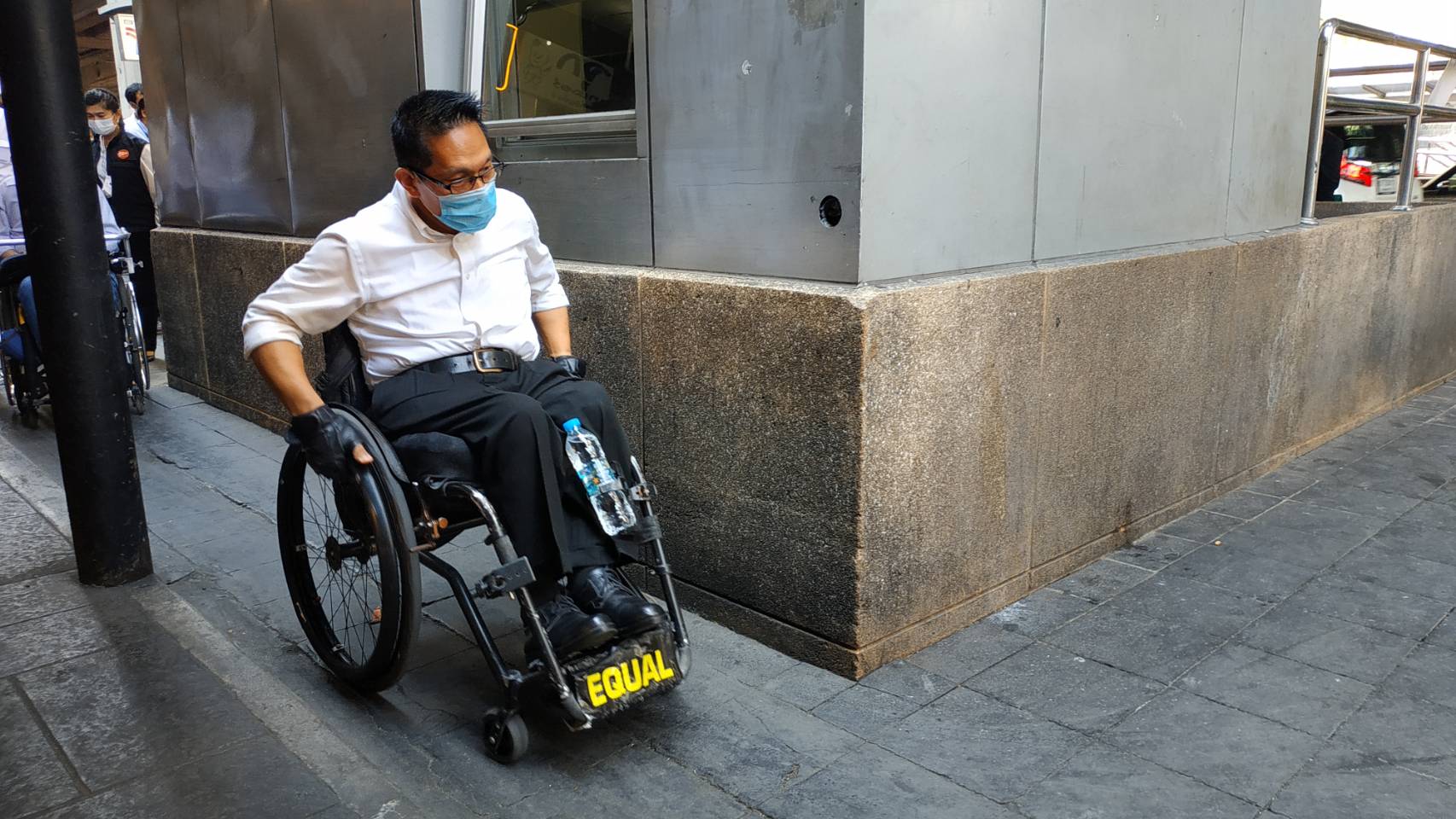 กทม.เร่งต่อยอดทำ 'ทางเท้า' ต้นแบบที่สมบูรณ์ แก้ปัญหาที่มีมากว่า 30 ปี กทม.เร่งต่อยอดทำ 'ทางเท้า' ต้นแบบที่สมบูรณ์ แก้ปัญหาที่มีมากว่า 30 ปี