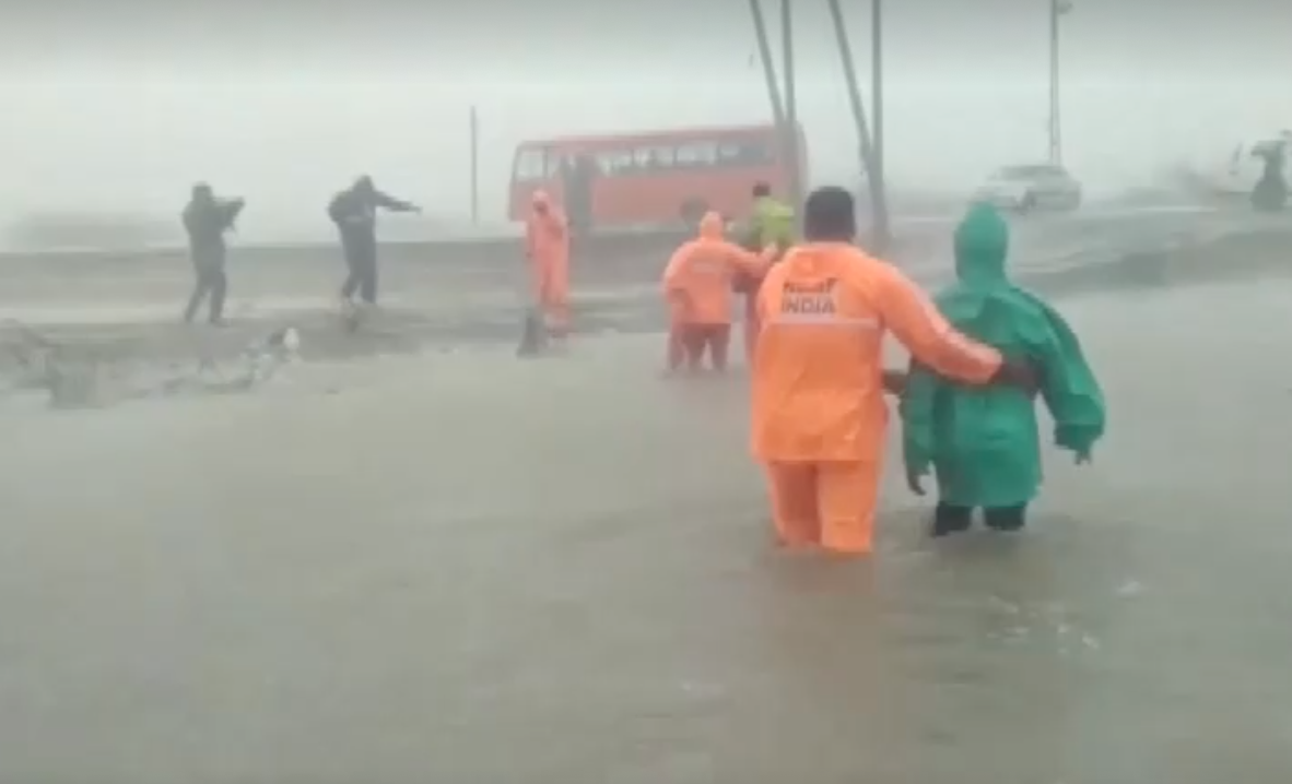 เส้นทางพายุล่าสุด ‘บีปอร์จอย’อ่อนกำลังเป็นดีเปรสชั่นกำลังแรง เส้นทางพายุล่าสุด ‘บีปอร์จอย’อ่อนกำลังเป็นดีเปรสชั่นกำลังแรง