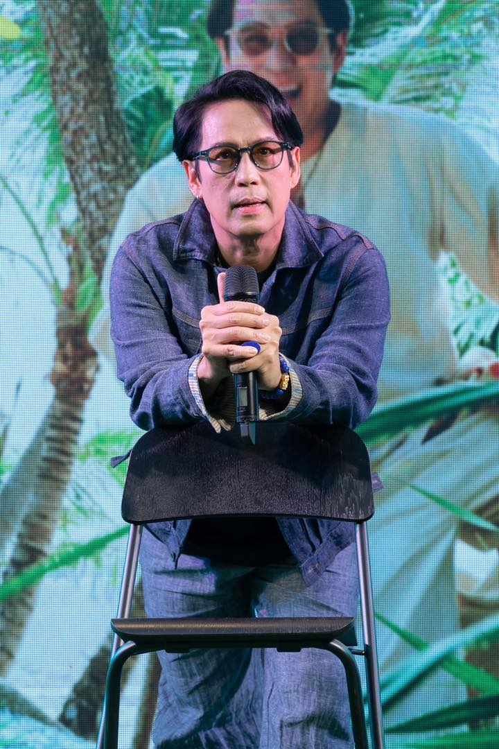 หล่อไม่เปลี่ยน!!  เบิร์ด ธงไชย  ลงภาพปกเพลง สบาย สบาย จนวันนั้น จนถึงวันนี้...