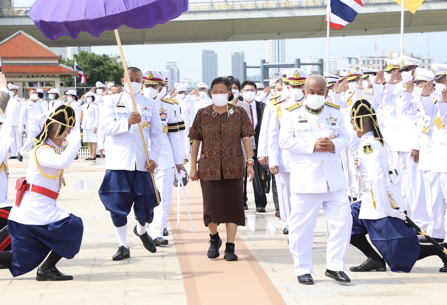 กรมสมเด็จพระเทพฯ เสด็จแทนพระองค์ ทรงวางพวงมาลาถวายราชสักการะพระบรมราชานุสาวรีย์พระบาทสมเด็จพระปรเมนทรมหาอานันทมหิดลเนื่องในวันคล้ายวันสวรรคต กรมสมเด็จพระเทพฯ เสด็จแทนพระองค์ ทรงวางพวงมาลาถวายราชสักการะพระบรมราชานุสาวรีย์พระบาทสมเด็จพระปรเมนทรมหาอานันทมหิดลเนื่องในวันคล้ายวันสวรรคต