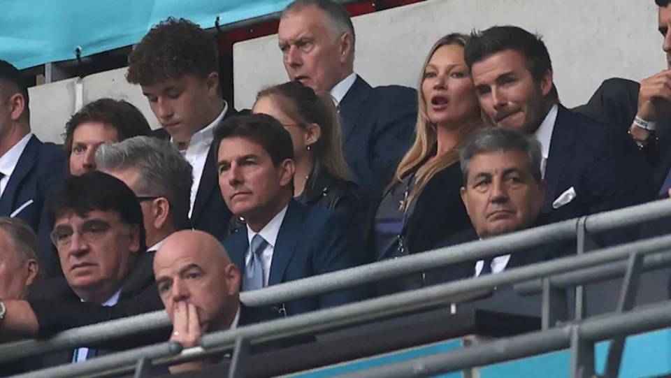 เหล่าคนดังยกย่องทีมชาติอังกฤษทำดีที่สุดแล้ว เจ้าชาย วิลเลียม แสดงความยินดีทีมชาติอิตาลีคว้าแชมป์ Euro 2020 เหล่าคนดังยกย่องทีมชาติอังกฤษทำดีที่สุดแล้ว เจ้าชาย วิลเลียม แสดงความยินดีทีมชาติอิตาลีคว้าแชมป์ Euro 2020