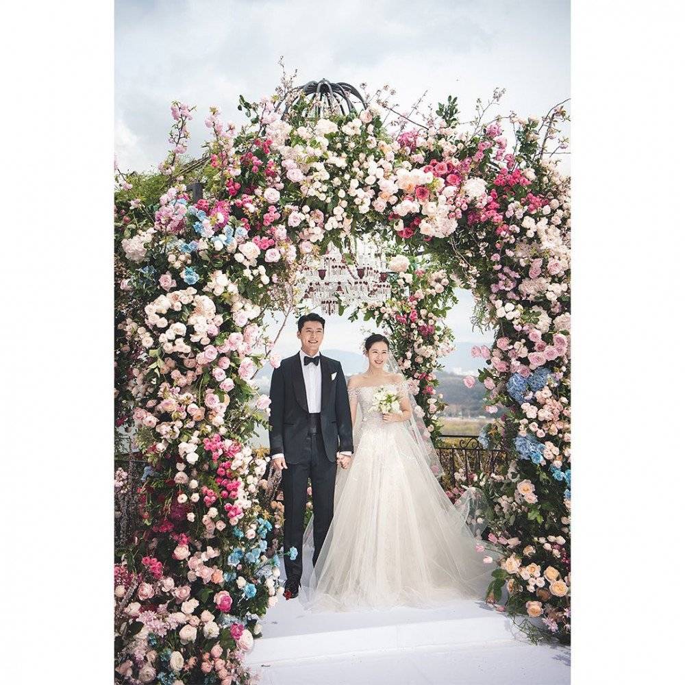เผยแล้ว! ภาพพิธีวิวาห์อย่างเป็นทางการของ ฮยอนบิน และ ซนเยจิน โดยช่างภาพประจำงาน