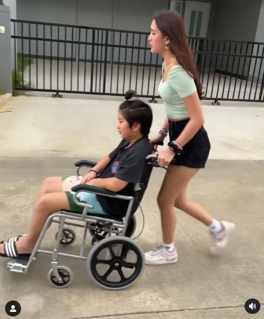 มหัศจรรย์!! ลูกชาย พีท ทองเจือ กลับมาเดินตรงแล้ว 