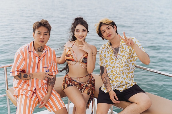 วันเดอร์เฟรม จับมือศิลปินญี่ปุ่น REPEZEN FOXX ทำเพลงใหม่ (มีคลิป) 