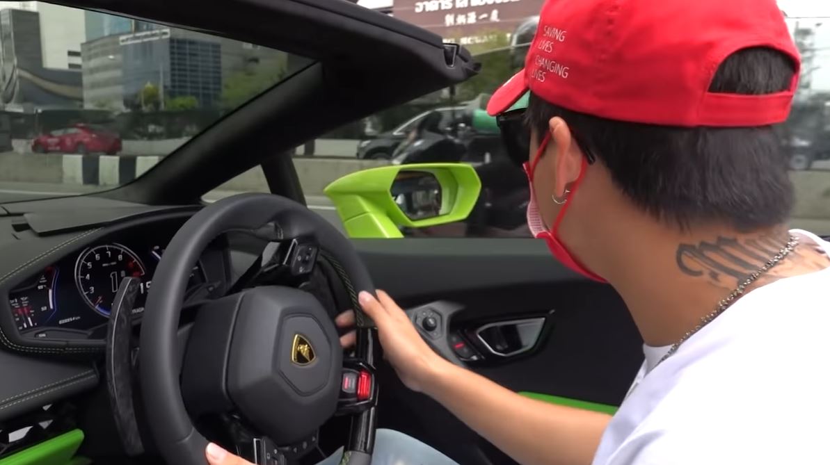 ป๊อก ซื้อรถหรูเซอรไพรส์วันเกิด มาร์กี้ ตอบแทนเป็นภรรยาและแม่ที่ดี