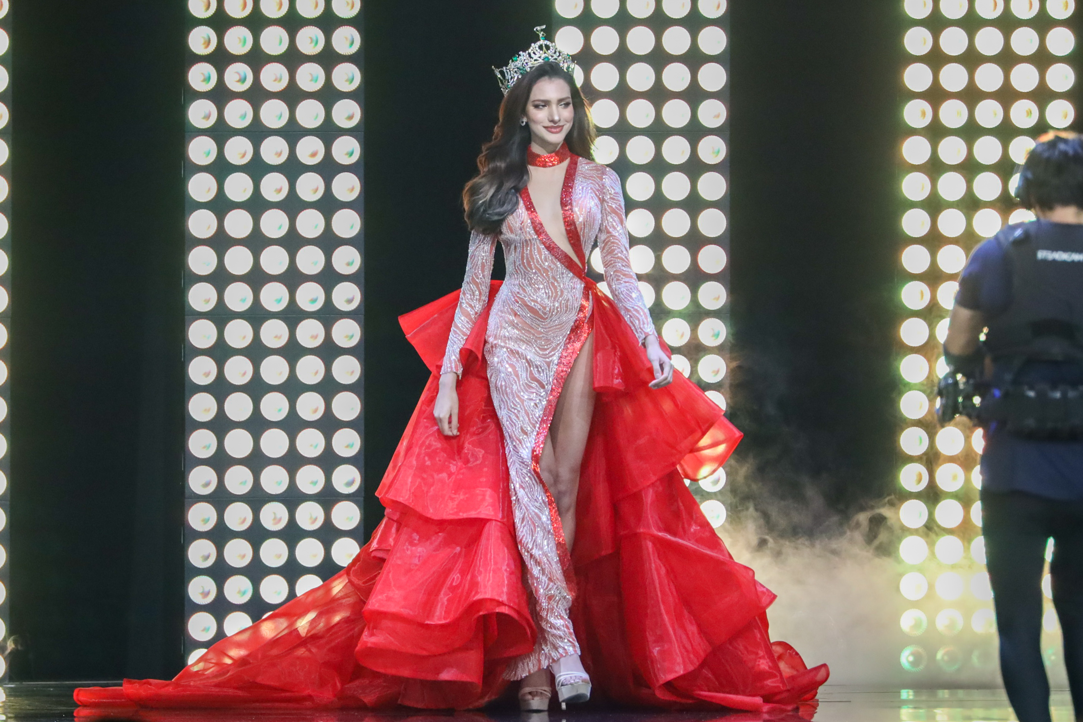 อัลเบน่า แอพเพีย สาวงามสหรัฐอเมริกา คว้ามงกุฎมิสแกรนด์อินเตอร์เนชั่นแนล 2020 อัลเบน่า แอพเพีย สาวงามสหรัฐอเมริกา คว้ามงกุฎมิสแกรนด์อินเตอร์เนชั่นแนล 2020