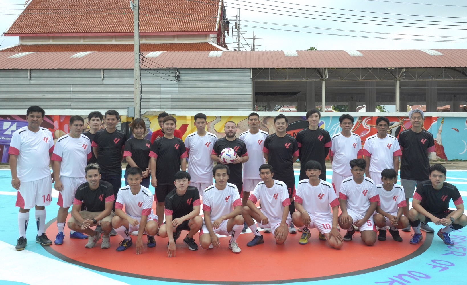 'ลา ลีกา' ประเดิมโปรเจคต์บูรณะสนามฟุตซอลเกาะเกร็ด 'ลา ลีกา' ประเดิมโปรเจคต์บูรณะสนามฟุตซอลเกาะเกร็ด