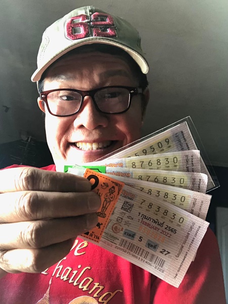 คนบันเทิงดวงเฮง ถูกลอตเตอรี่ ต้อนรับวันตรุษจีน คนบันเทิงดวงเฮง ถูกลอตเตอรี่ ต้อนรับวันตรุษจีน