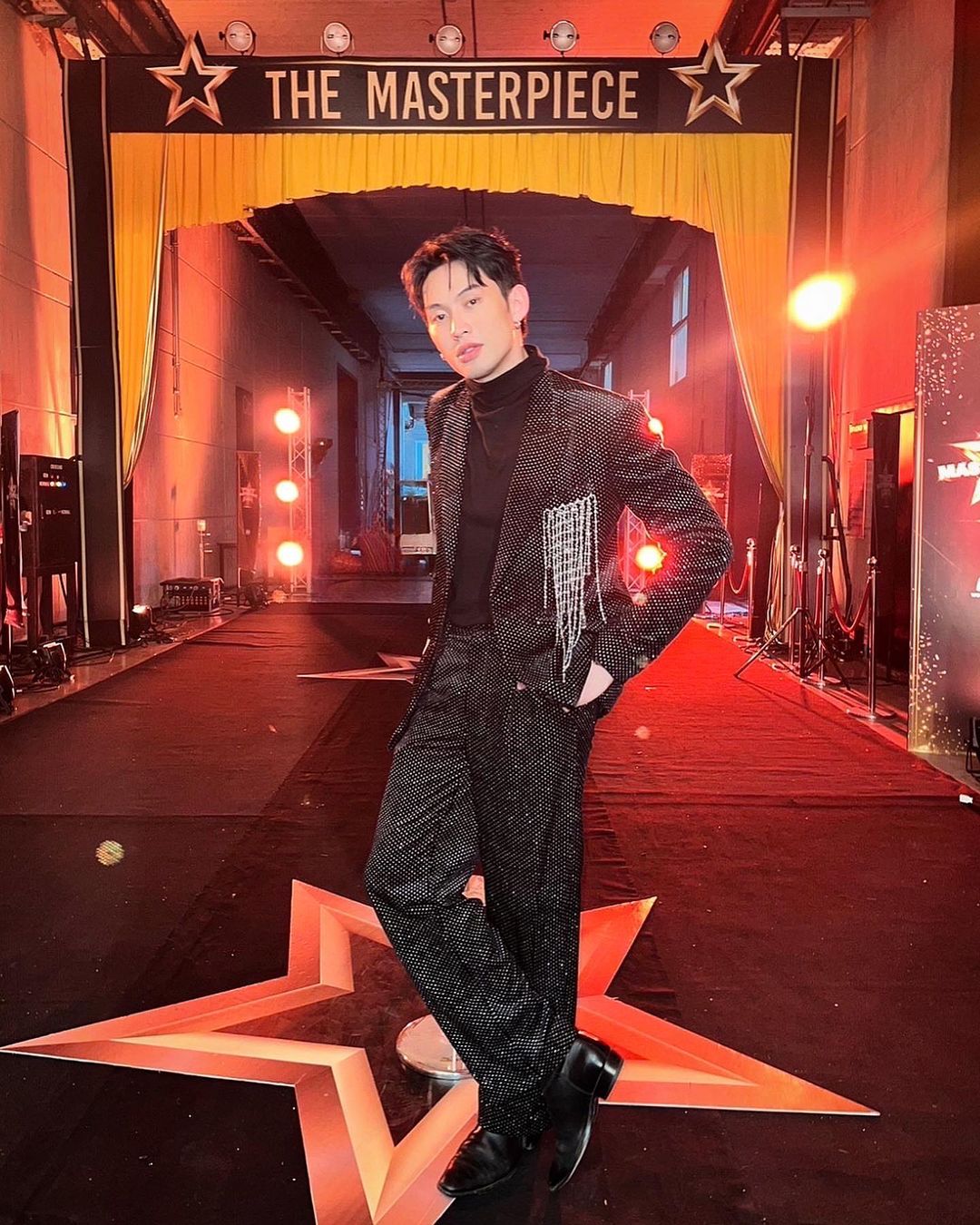 เพจดังแชร์ข่าว ดีเจมะตูม ยืนยันไม่รู้จัก เมฆ รามา สามี หยาดทิพย์ ยืนยันไม่มีเอี่ยว Forex-3D