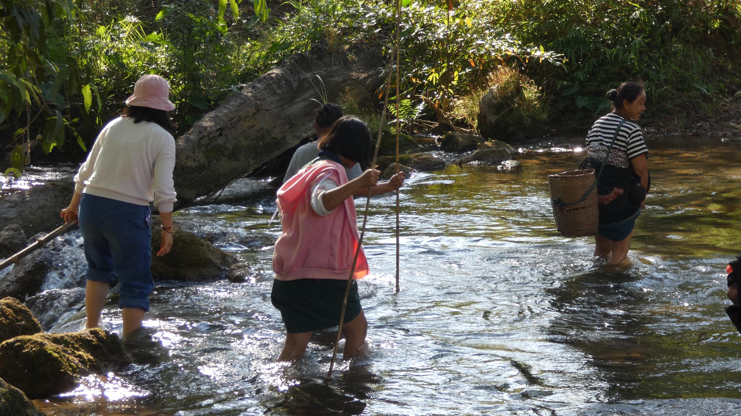 “คลิตี้ล่าง...ดีจัง” เปิดพื้นที่เรียนรู้ มุ่งสู่การพัฒนาชุมชน บนรากฐานภูมิปัญญา “คลิตี้ล่าง...ดีจัง” เปิดพื้นที่เรียนรู้ มุ่งสู่การพัฒนาชุมชน บนรากฐานภูมิปัญญา