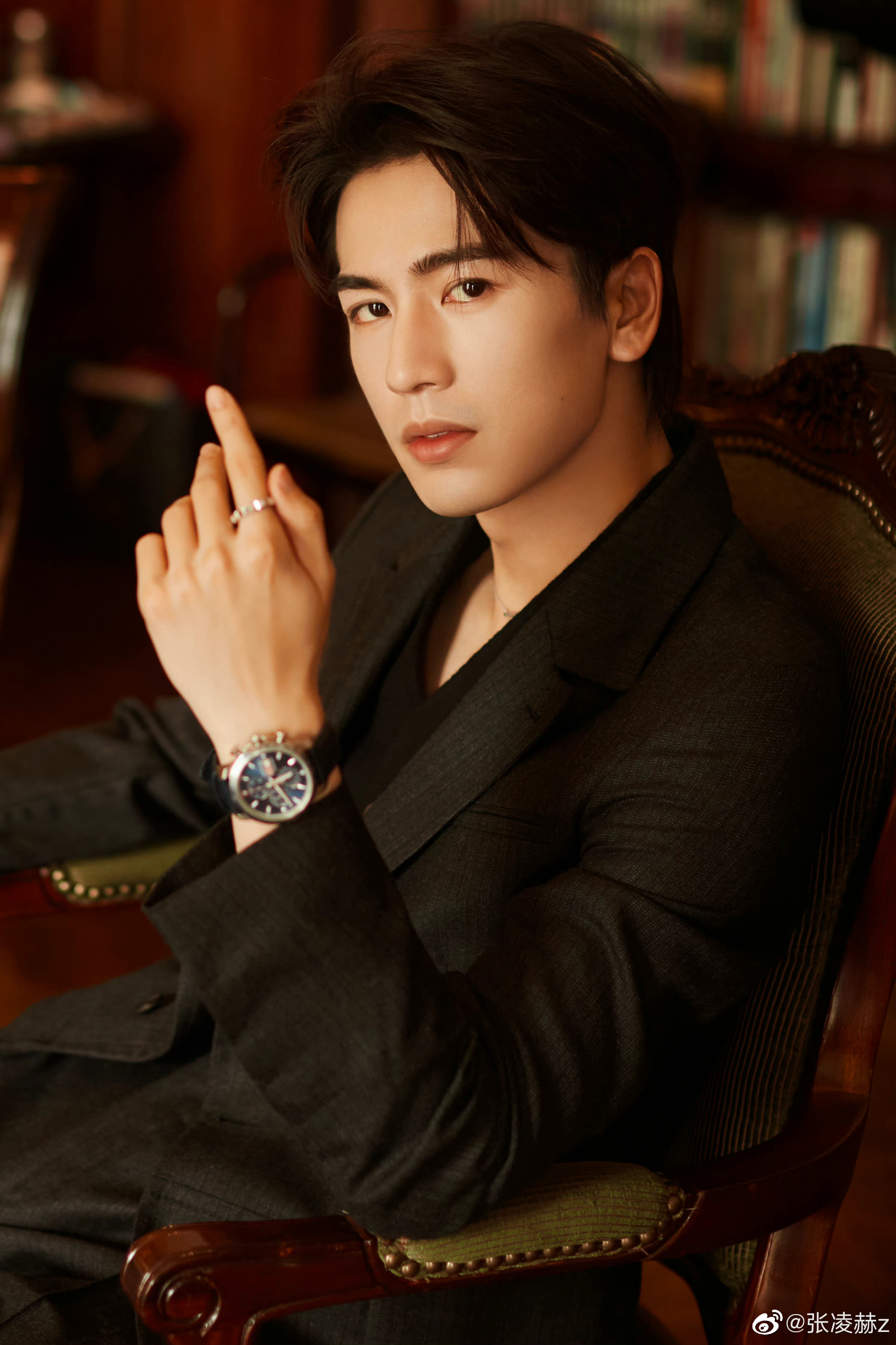 ต้นสังกัด “จางหลิงเฮ่อ” ประณามแฟนคลับคลั่งที่แอบตามจนถึงหน้าบ้าน ต้นสังกัด “จางหลิงเฮ่อ” ประณามแฟนคลับคลั่งที่แอบตามจนถึงหน้าบ้าน