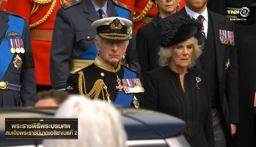 อัญเชิญหีบพระบรมศพ ควีนเอลิซาเบธที่ 2 มุ่งสู่พระราชวังวินด์เซอร์ อัญเชิญหีบพระบรมศพ ควีนเอลิซาเบธที่ 2 มุ่งสู่พระราชวังวินด์เซอร์