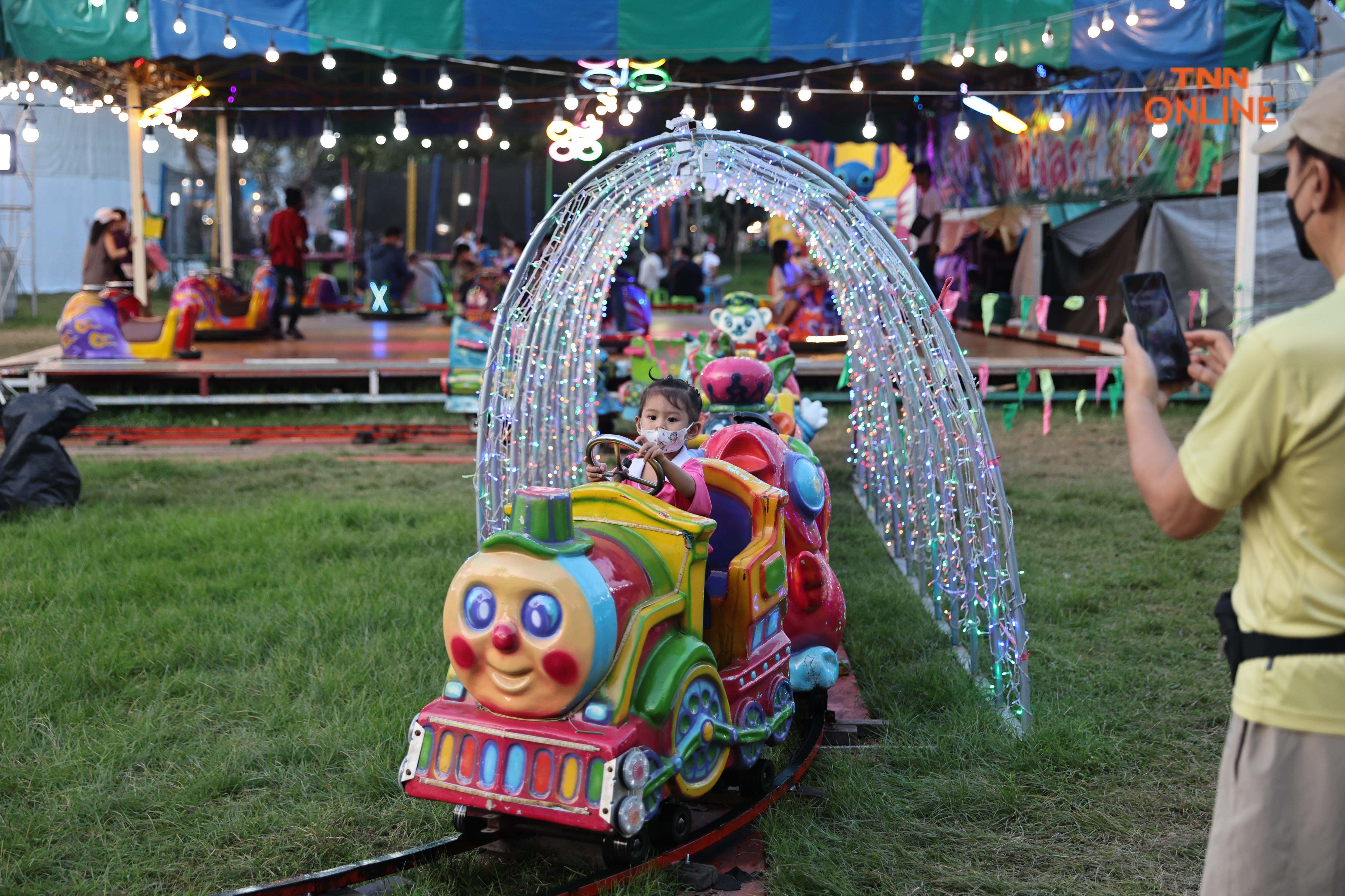 เที่ยว ช้อป กาชาด 2565 ประชาชนทยอยเข้าร่วมงานแน่นสวนลุมพินี เที่ยว ช้อป กาชาด 2565 ประชาชนทยอยเข้าร่วมงานแน่นสวนลุมพินี