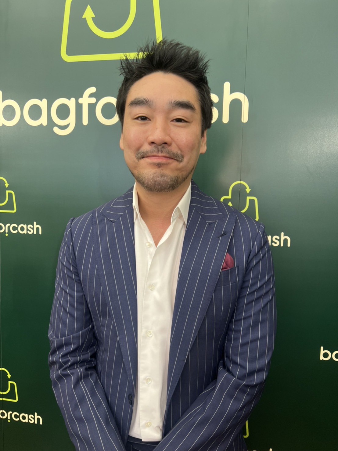 ไฮโซพก เคลียร์ชัด ถูกจับตาคบ มารี  ไม่มีอะไรแค่พี่น้องกัน