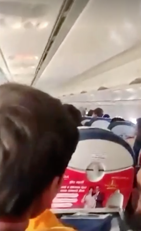 เปิดภาพนาทีสุดก่อน “เครื่องบินตกที่เนปาล” ปชช.ร่วมไว้อาลัย เปิดภาพนาทีสุดก่อน “เครื่องบินตกที่เนปาล” ปชช.ร่วมไว้อาลัย