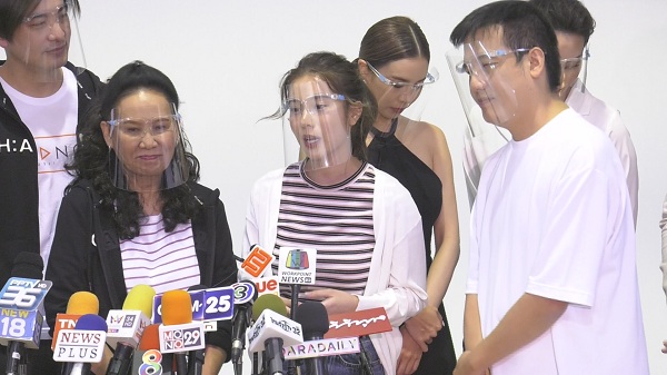 “พีช พชร” ตื่นเต้นได้ร่วมงาน “ฉอด สายทิพย์” (มีคลิป) 