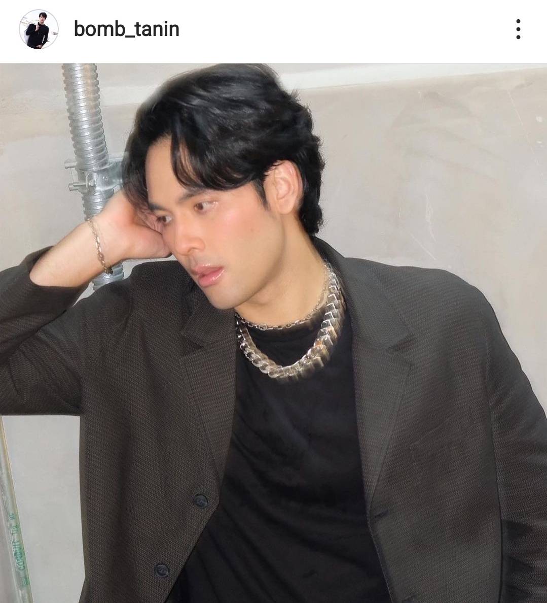 แฟนๆส่งกำลังใจ บอม ธนิน เข้าผ่าตัดข้อเท้าซ้าย 