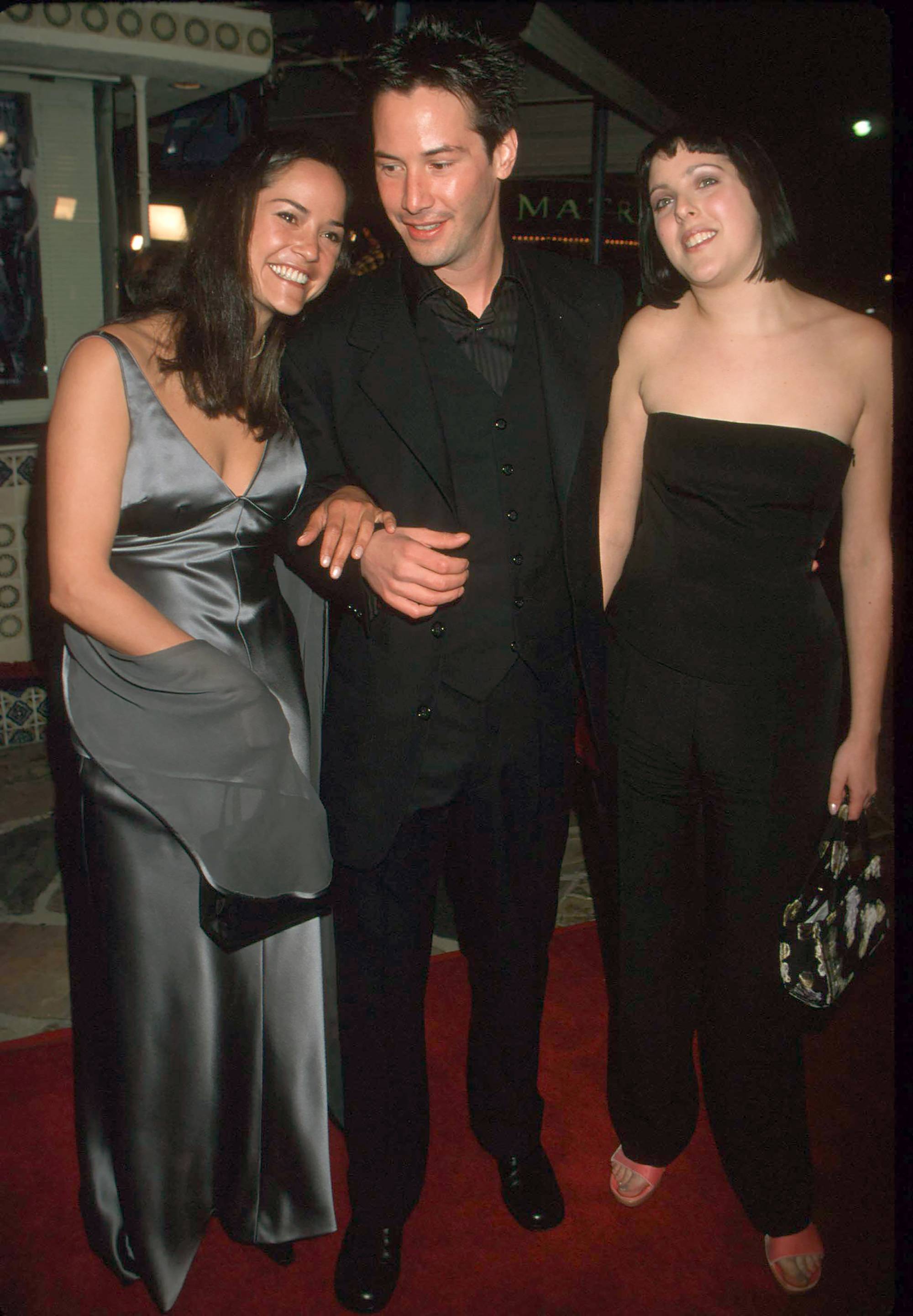 คีอานู รีฟส์ มอบเงินกว่าพันล้านบาทในการสนับสนุนงานวิจัยเพื่อรักษาผู้ป่วยโรคลูคีเมีย คีอานู รีฟส์ มอบเงินกว่าพันล้านบาทในการสนับสนุนงานวิจัยเพื่อรักษาผู้ป่วยโรคลูคีเมีย