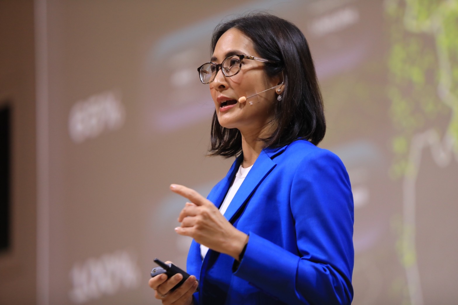 นักวิจัยเมืองชี้วิกฤตเมืองในอนาคต อยู่ยาก-ลำบาก-เครียด คาดปี 2050 ฝุ่น PM2.5 เพิ่ม 5 เท่าและ CO2 พุ่ง 8 เท่า นักวิจัยเมืองชี้วิกฤตเมืองในอนาคต อยู่ยาก-ลำบาก-เครียด คาดปี 2050 ฝุ่น PM2.5 เพิ่ม 5 เท่าและ CO2 พุ่ง 8 เท่า