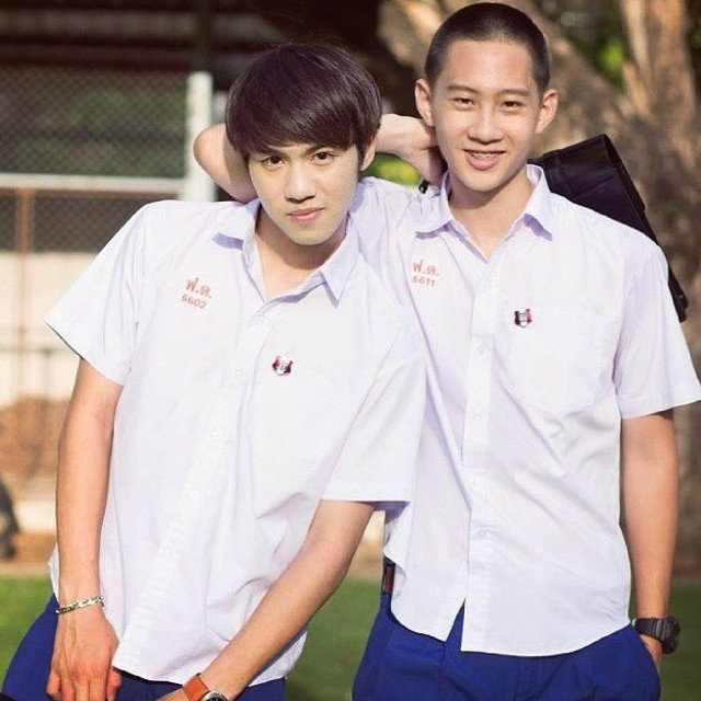 เรือแล่นอีกครั้ง! ไวท์ ณวัชร์ ร่วมเฟรม กัปตัน ชลธร แฟนคลับถล่มคอมเมนต์ล้นหลาม เรือแล่นอีกครั้ง! ไวท์ ณวัชร์ ร่วมเฟรม กัปตัน ชลธร แฟนคลับถล่มคอมเมนต์ล้นหลาม