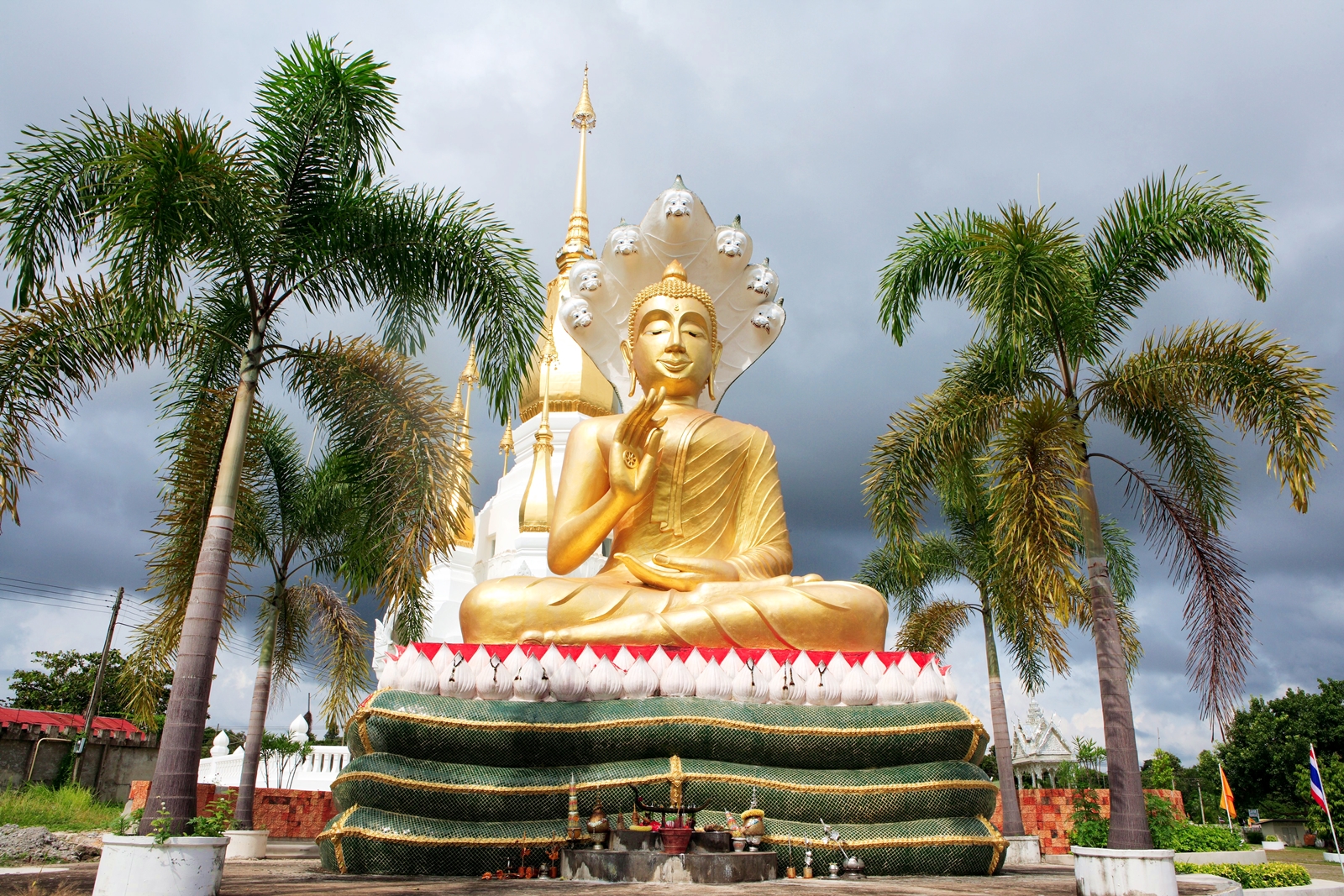 ไหว้พระ 9 วัด “อุบลราชธานี” 2566 เยือนถิ่นดอกบัวงาม สักการะพระเจ้าใหญ่อินทร์แปง ไหว้พระ 9 วัด “อุบลราชธานี” 2566 เยือนถิ่นดอกบัวงาม สักการะพระเจ้าใหญ่อินทร์แปง