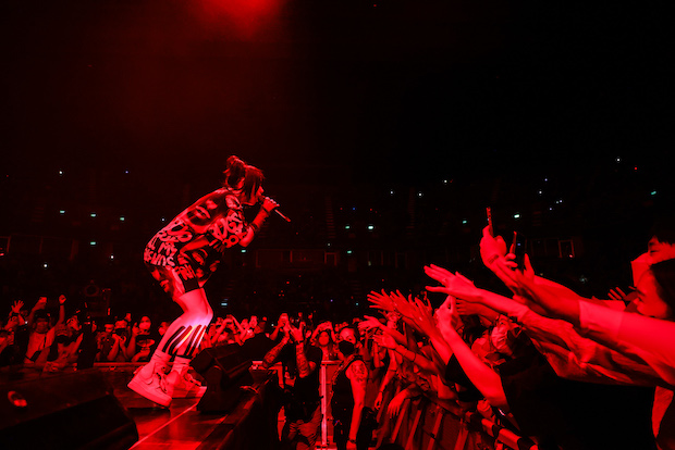 ประมวลภาพ Billie Eilish!! เปิดโชว์ในไทยครั้งแรก แฟนเพลงรุ่นเล็กใหญ่ร่วมพิสูจน์ฝีมือ