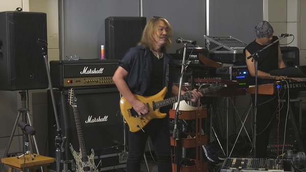 วงร็อคระดับตำนาน “ไมโคร” พร้อมระเบิดความมันส์อีกครั้งในรอบ 13 ปี    (มีคลิป)