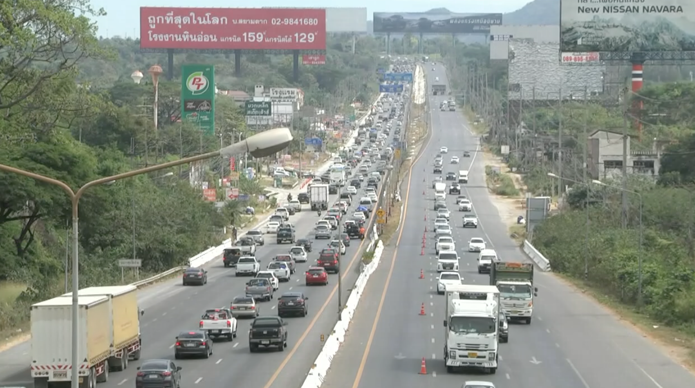 เช็กสภาพจราจรขาออกนอกกรุง ‘มิตรภาพ-เอเชีย’ รถแน่นคนแห่กลับบ้านปีใหม่