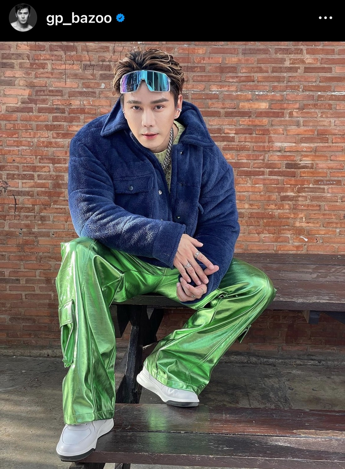 “กำปั้น” อัปเดตอาการ “โจอี้ บาซู” ก่อนขึ้นคอนเสิร์ตอีกครั้ง บอก บาซู ต้องครบ 3 คน “กำปั้น” อัปเดตอาการ “โจอี้ บาซู” ก่อนขึ้นคอนเสิร์ตอีกครั้ง บอก บาซู ต้องครบ 3 คน