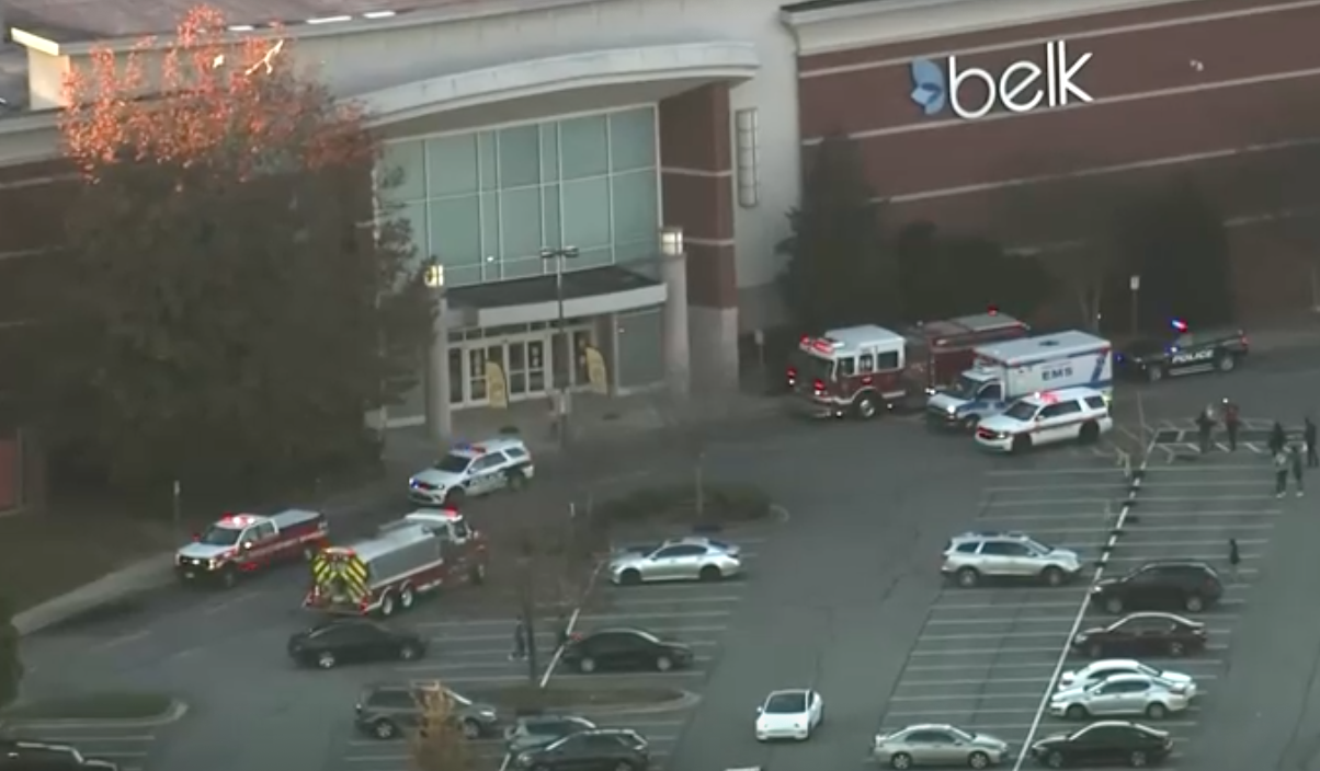 Black Friday ระทึก! ยิงกันในห้างสหรัฐ บาดเจ็บ 6 ราย 1 ในนั้นเป็นเด็ก Black Friday ระทึก! ยิงกันในห้างสหรัฐ บาดเจ็บ 6 ราย 1 ในนั้นเป็นเด็ก