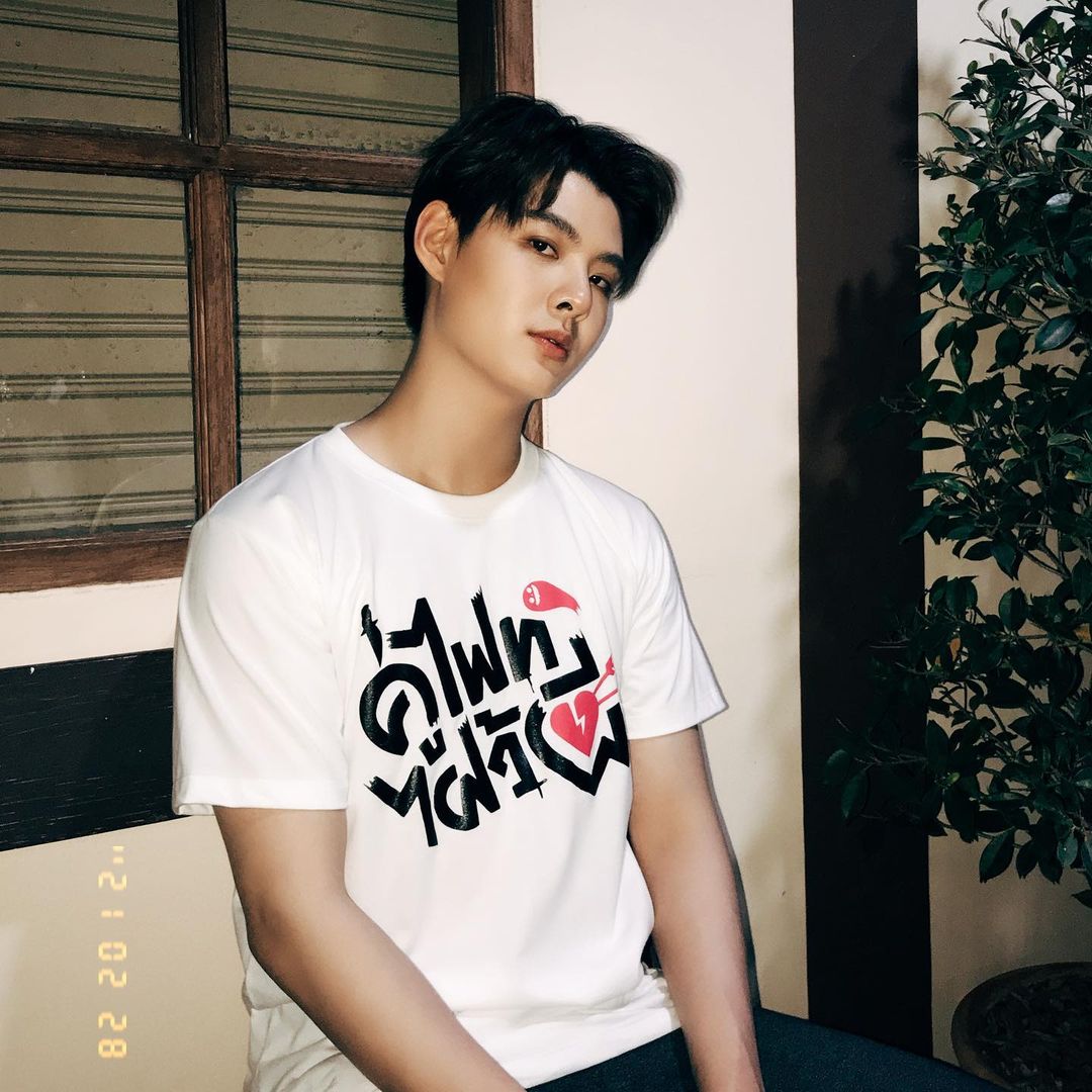 เซ้นต์-อร ปิดโรงหนังดูซีรีส์ Let’s Fight Ghost EPแรก (มีคลิป) เซ้นต์-อร ปิดโรงหนังดูซีรีส์ Let’s Fight Ghost EPแรก (มีคลิป)