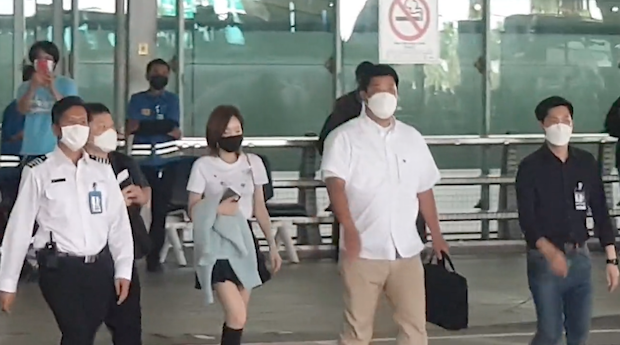 ‘แทยอน’ ถึงไทยแล้ว!! ลีดเดอร์ Girls’ Generation พร้อมเปิดโชว์เดี่ยว 1 ต.ค.นี้ ‘แทยอน’ ถึงไทยแล้ว!! ลีดเดอร์ Girls’ Generation พร้อมเปิดโชว์เดี่ยว 1 ต.ค.นี้