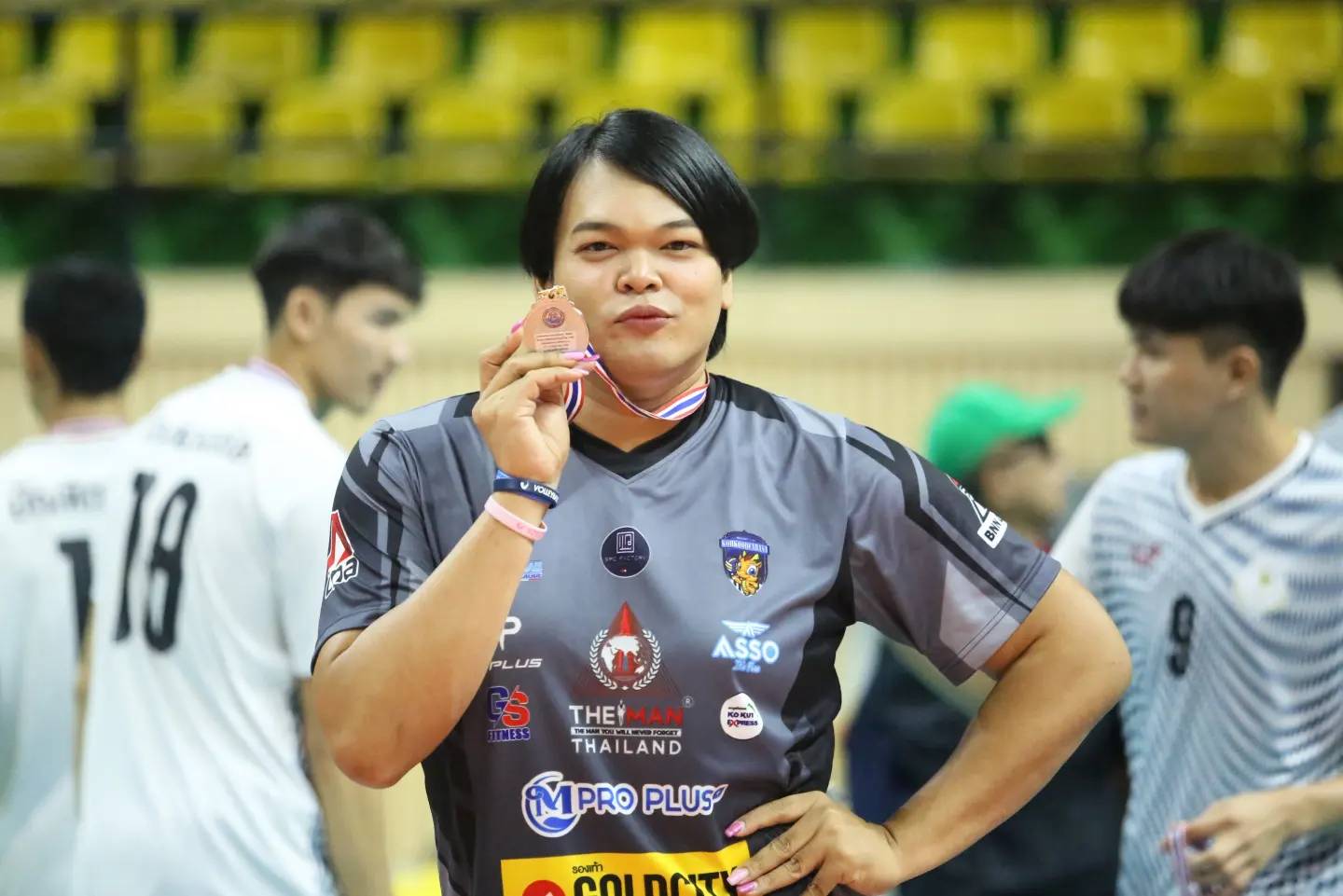 เมื่อชื่อ 'โค้ชเอ็มม่า' เป็นคนที่แฟนๆอยากเห็นทำทีมชาติไทย (ชุดไหนก็ได้) สักครั้ง ?