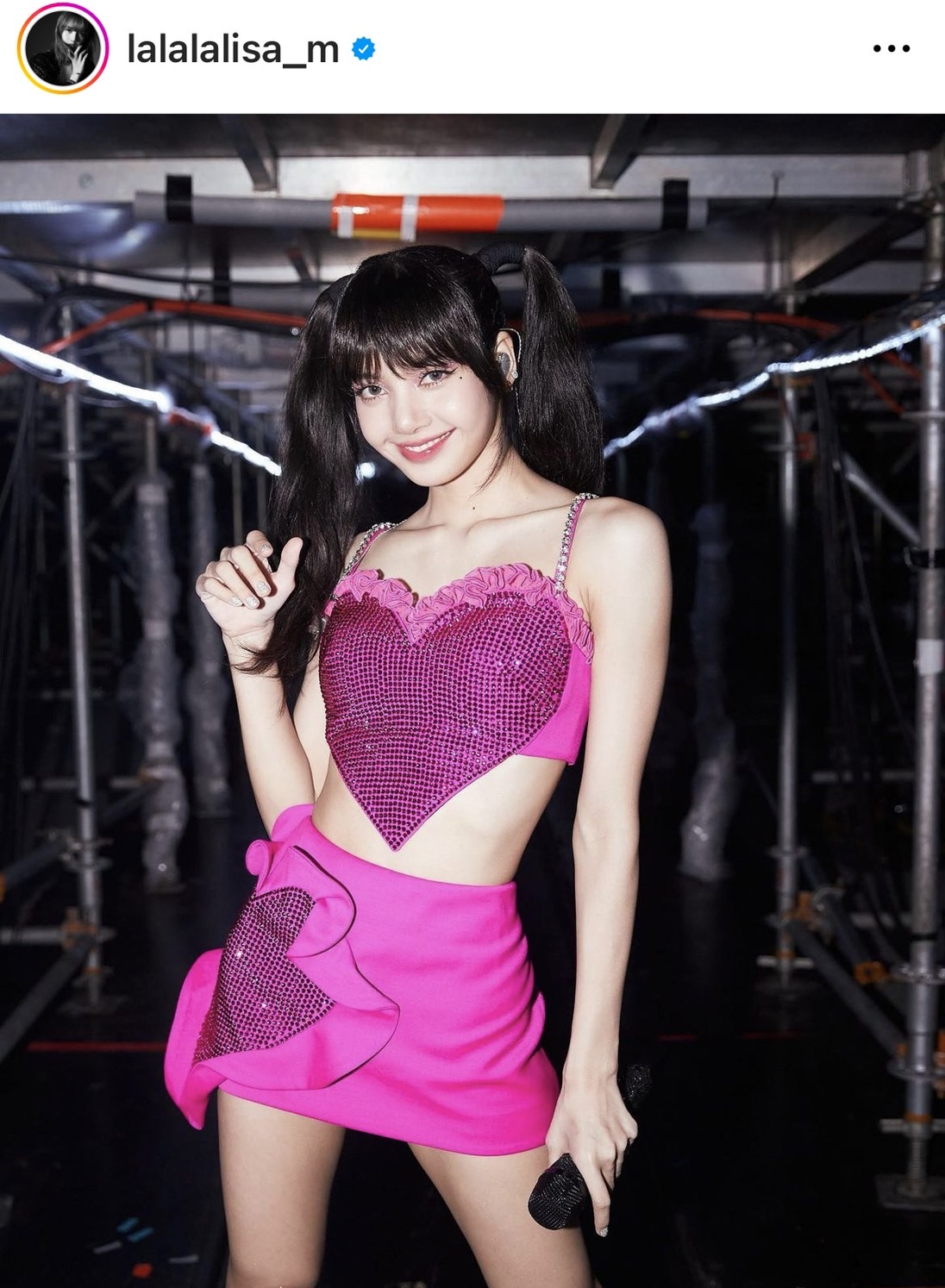 ลิซ่า ลลิษา โพสต์ข้อความถึงบลิ๊งค์ไทย  หนูดีใจและตื่นเต้นมากที่ได้เจอกัน