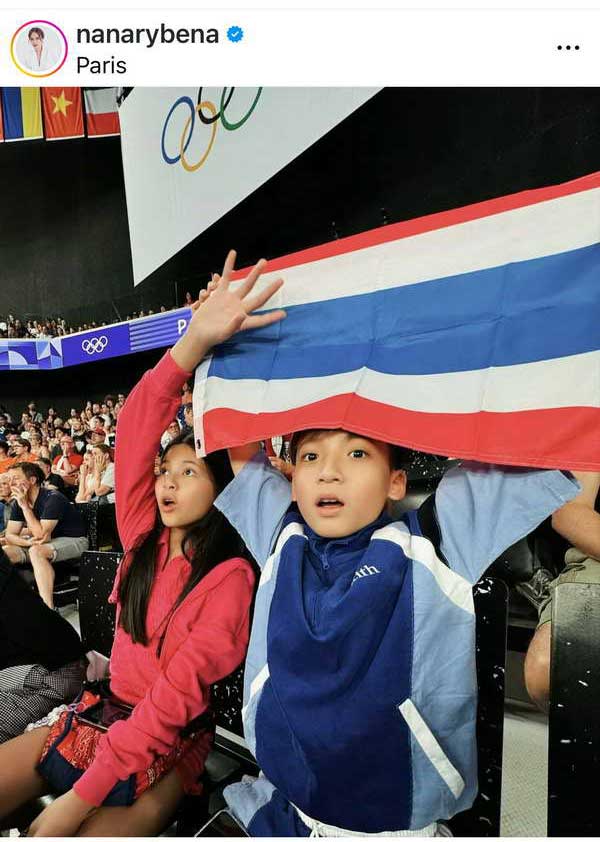 เวย์-นานา ยกครัวทัวร์ Paris2024 เกาะขอบสนามเชียร์นักกีฬาไทย สู้ศึก โอลิมปิกเกมส์ เวย์-นานา ยกครัวทัวร์ Paris2024 เกาะขอบสนามเชียร์นักกีฬาไทย สู้ศึก โอลิมปิกเกมส์