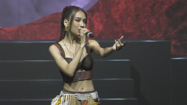 การสร้างหนี้สินคือ passion ของศิลปินดัง “โบกี้ ไลอ้อน”    (มีคลิป)