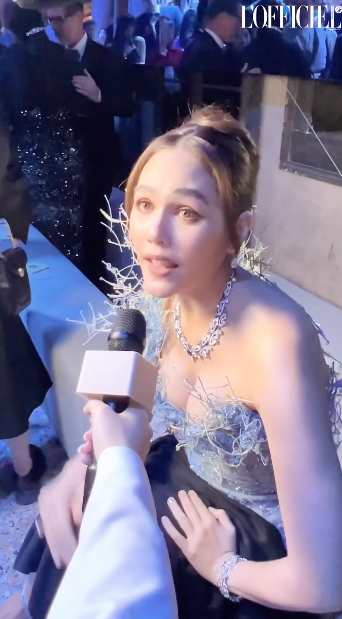 หยุดหวีดไม่ได้!! 'ชมพู่ อารยา' กระทบไหล่ 'หยางหยาง' พระเอกซุปตาร์จีน ที่เวนิส หยุดหวีดไม่ได้!! 'ชมพู่ อารยา' กระทบไหล่ 'หยางหยาง' พระเอกซุปตาร์จีน ที่เวนิส