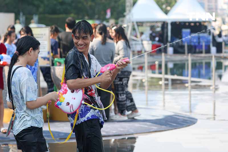 สาดความมัน 2 วันสุดท้าย สงกรานต์ริมเจ้าพระยาที่ไอคอนสยาม