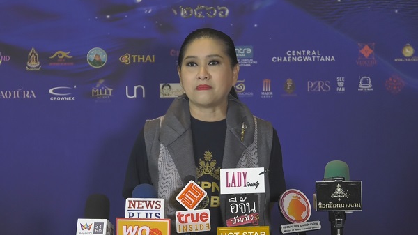 “ปุ้ย ปิยาภรณ์” ไม่ขอพูดถึงดราม่า “ฟ้าใส” ออกรายการ  (มีคลิป)