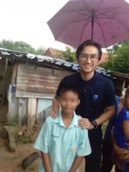 สานฝันสำเร็จ ตูน บอดี้สแลม นำเงินส่วนตัวสร้างบ้านให้น้องมาร์ช สานฝันสำเร็จ ตูน บอดี้สแลม นำเงินส่วนตัวสร้างบ้านให้น้องมาร์ช