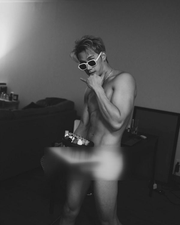 “ตุลย์ ภากร” อวดภาพสยิวฉลองวันเกิดวัย 30 ปี (มีคลิป)